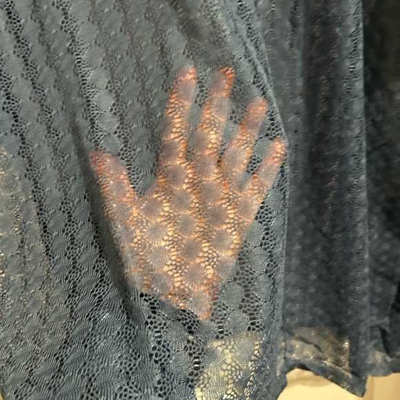 NWT Hayden Los Angeles dusty Blue Sheer Women's Top plus sz 1X 2X - Picture 3 of 4